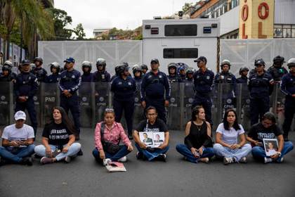 ONG venezolana denuncia traslados de presos políticos recluidos en la cárcel El Helicoide
