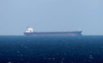 Irán responde a EE.UU. con ataques a portaviones y a embarcaciones en el estrecho de Ormuz