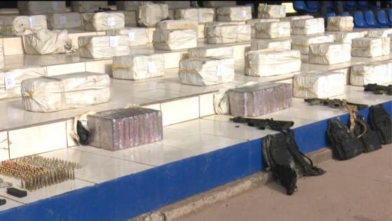Honduras incauta de más de una tonelada de cocaína oculta en un camión cisterna