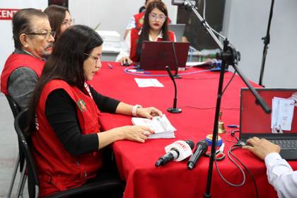 Jurado electoral de Perú espera proclamar resultados de elección presidencial el 3 julio