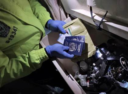 Autoridades desmontan una red que vendía identidades colombianas falsas a extranjeros