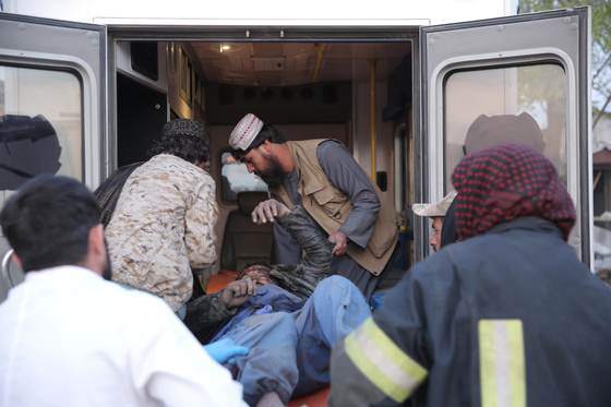 Relator de la ONU condena el ataque de Pakistán a un hospital en Kabul con 400 muertos