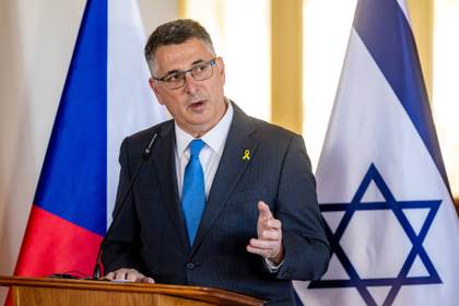 Israel califica de "desgracia eterna" la reapertura de la embajada española en Irán