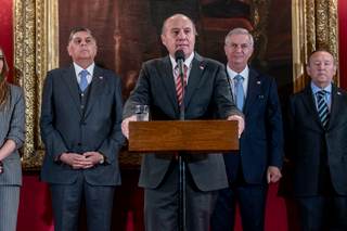 Polémica en Chile por el millonario recorte ordenado por Kast a los programas sociales