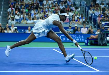Venus Williams vuelve a caer en primera ronda