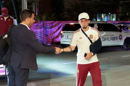 España vuelve de madrugada a Chattanooga pendiente de pruebas a Yeremy y Nico Williams