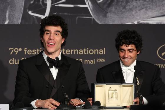Los Javis se unen a Almodóvar o Buñuel con su Premio de Dirección en Cannes