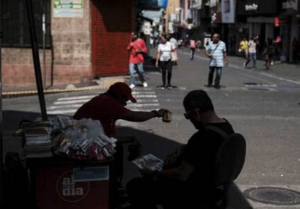 Costa Rica registra un desempleo del 6,7 % y crece la población fuera de la fuerza laboral