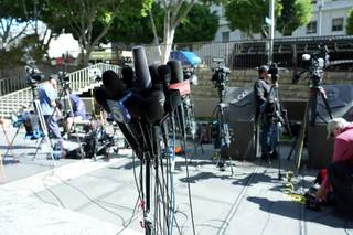 Posponen hasta septiembre el proceso judicial contra Nick Reiner por el asesinato de sus padres