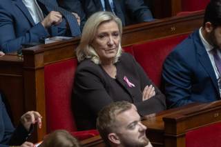 Marine Le Pen: "Soy la única que tiene el coraje de aplicar la ley"