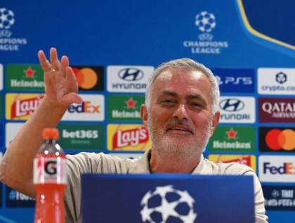 Mourinho: "Os invito a ver solamente el primer minuto del partido contra el Villarreal"