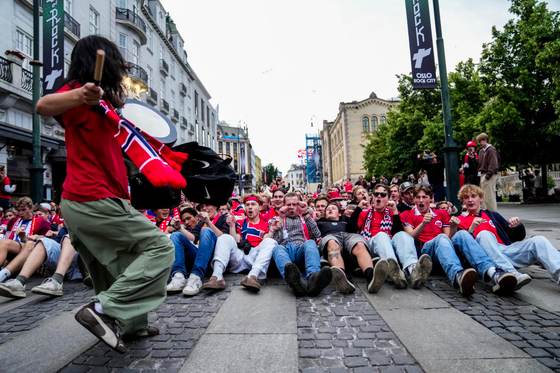 Noruega se entrega a la fiebre del remo vikingo