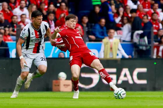 El uruguayo Federico Viñas marca en la goleada de Toluca al Atlas de Hernán Crespo