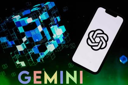 Las plataformas de IA ChatGPT, Gemini, Claude y Grok sufren una caída a nivel global