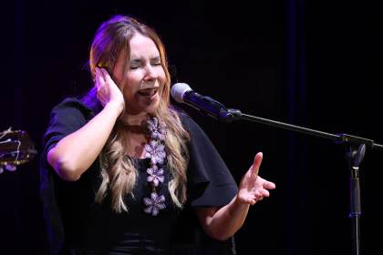 La cantaora española Rocío Márquez ofrece recital en Paraguay como parte de documental