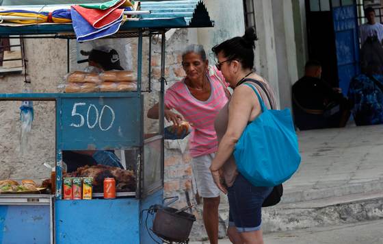 La ley Helms-Burton, la poderosa y polémica espada de Damocles sobre la inversión en Cuba