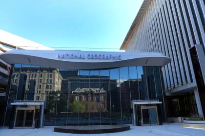 LACMA inaugura las Galerías David Geffen con una colección de siglos de arte sin jerarquía