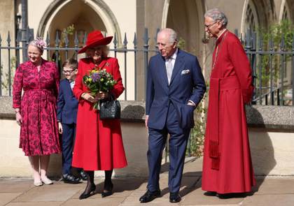 La familia real británica asiste a la misa de Pascua sin las princesas Beatriz y Eugenia