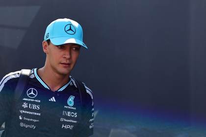 Russell por delante de Hamilton y Russell en el último libre en Austria