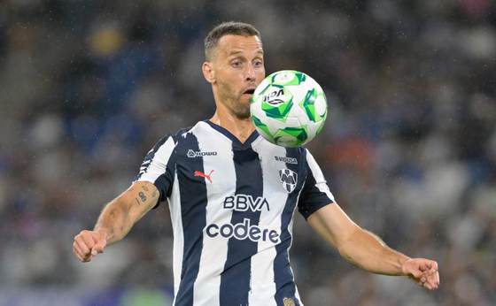 El español Sergio Canales anuncia su salida del Monterrey del fútbol mexicano