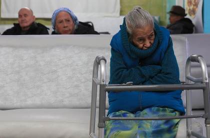 Las enfermedades crónicas en la vejez afectan más a las mujeres en México, según estudio