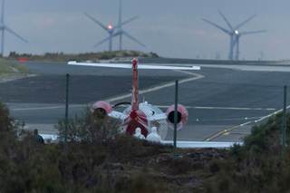 Sanidad no autoriza que el avión con pacientes de hantavirus salga con otro equipo burbuja