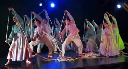 Obra de danza rinde homenaje a Males, un gran referente de la música ancestral de Ecuador