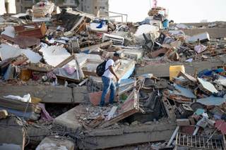 Se elevan a 589 las personas fallecidas por los dos terremotos en Venezuela