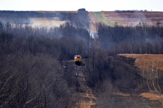 Canadá identifica a los cuatro militares muertos en el incendio de una base en Alberta