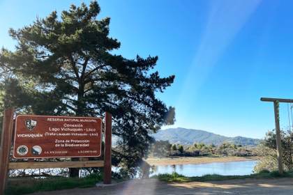 Sequía, viviendas turísticas y sobreexplotación del suelo: la crisis de los lagos de Chile