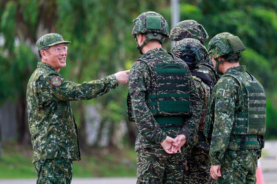 Taiwán asegura que "continúa en contacto" con EE. UU. sobre la venta de armas