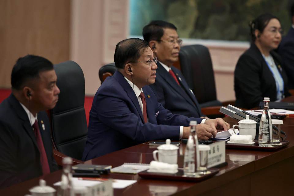 El líder golpista birmano visitará China en plena campaña de reconocimiento internacional