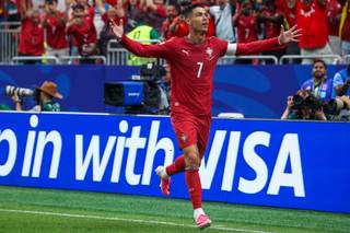 Ronaldo se suma a la fiesta de Messi, Mbappé y Haaland en un día de récords