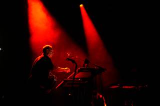 Sónar inaugura nueva era con el descaro de Metrika y la oscuridad de Cabaret Voltaire