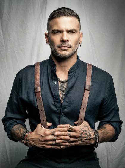 Pedro Capó celebra sus raíces con una oda a Puerto Rico en su nuevo álbum 'Fulanito'