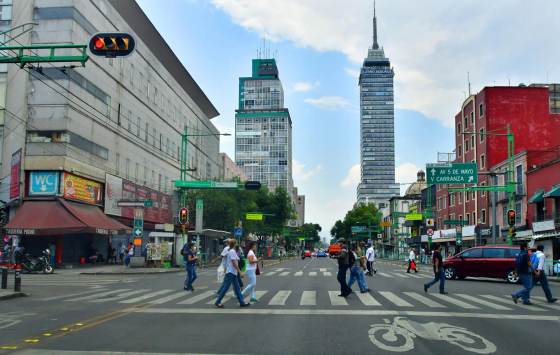 Analistas privados aumentan al 1,25 % la previsión de crecimiento de México para 2026