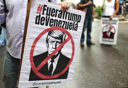Chavistas protestan contra el acuerdo petrolero EE.UU.-Venezuela y piden salarios dignos