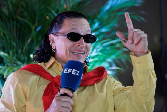 Elvis Crespo, entre 'La graciosa' y 'Pa bailar': "Estoy viviendo un momento mágico"