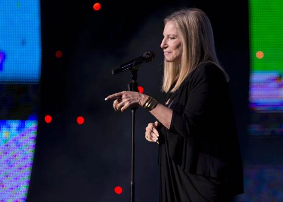 Barbra Streisand critica el "ego desmedido" de Trump y su amenaza sobre el Centro Kennedy