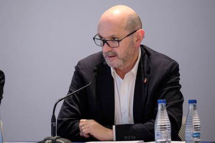 Rafael Louzán: "España tiene capacidad organizativa y los mejores estadios del mundo"