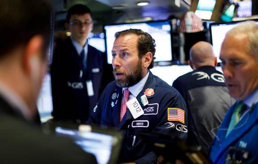 Wall Street cierra en rojo tras el repunte del petróleo y los rendimientos de los bonos