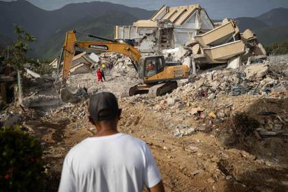 Suben a 3.342 los fallecidos y a 16.740 los heridos por los terremotos en Venezuela