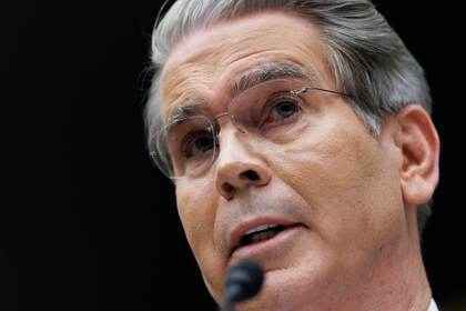 Bessent dice que la poca cooperación española en "Furia Épica" es "inaceptable"