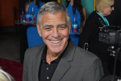 George Clooney llega a los 65 centrado en la filantropía y menos interesado en su carrera