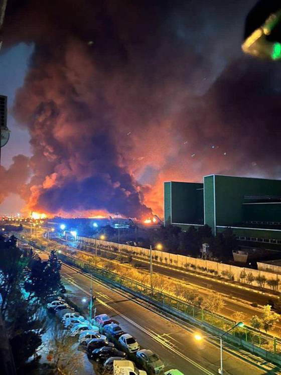 El aeropuerto internacional Mehrabad de Teherán sufre un incendio tras ataques israelíes
