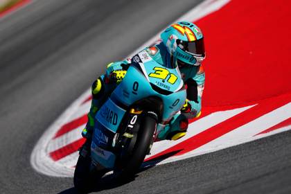 El español Adrián Fernández, el más rápido en los libres del sábado en Moto 3