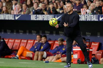 Flick: "Lamine lo ha dado todo; su enfado es por los lances del partido"