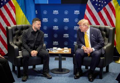 Trump dice ante Zelenski que le dará a Ucrania la licencia para fabricar Patriots