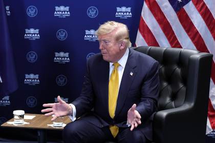 Trump dice que España es una "causa perdida" y pide cortar todo el comercio con el país