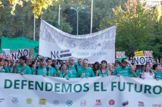 El tercer día de huelga educativa en Madrid acaba con una manifestación multitudinaria